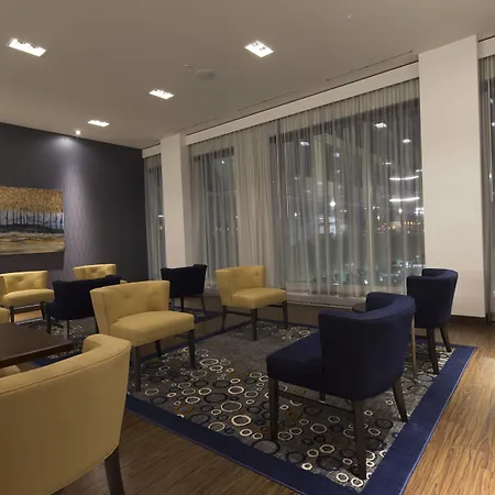 Courtyard By Marriott Quebec City-3